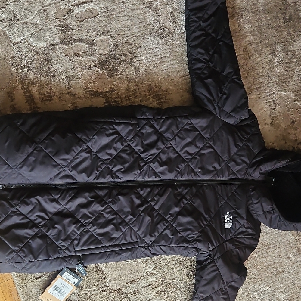 The North Face Women's Black Quilted Hooded Puffer Jacket